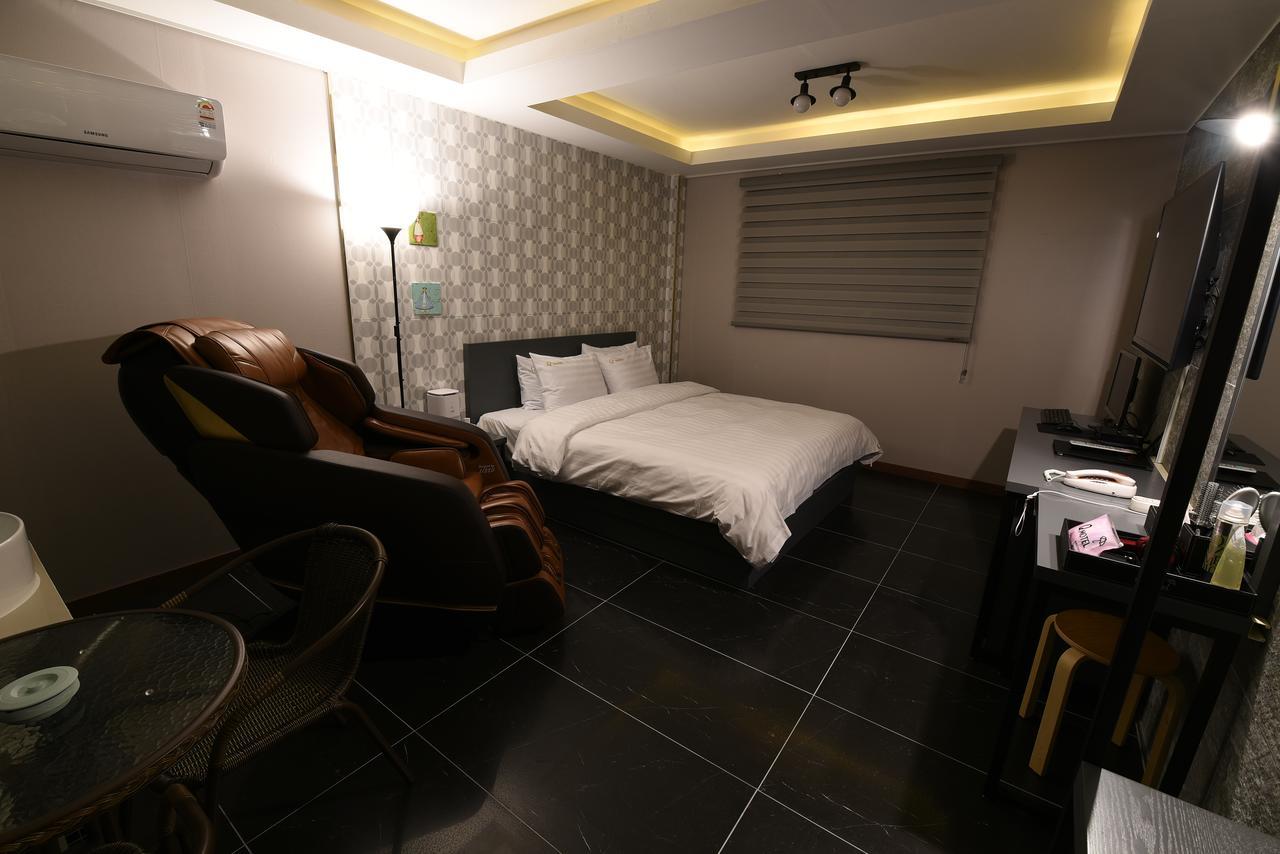 Jecheon Q Motel Zewnętrze zdjęcie