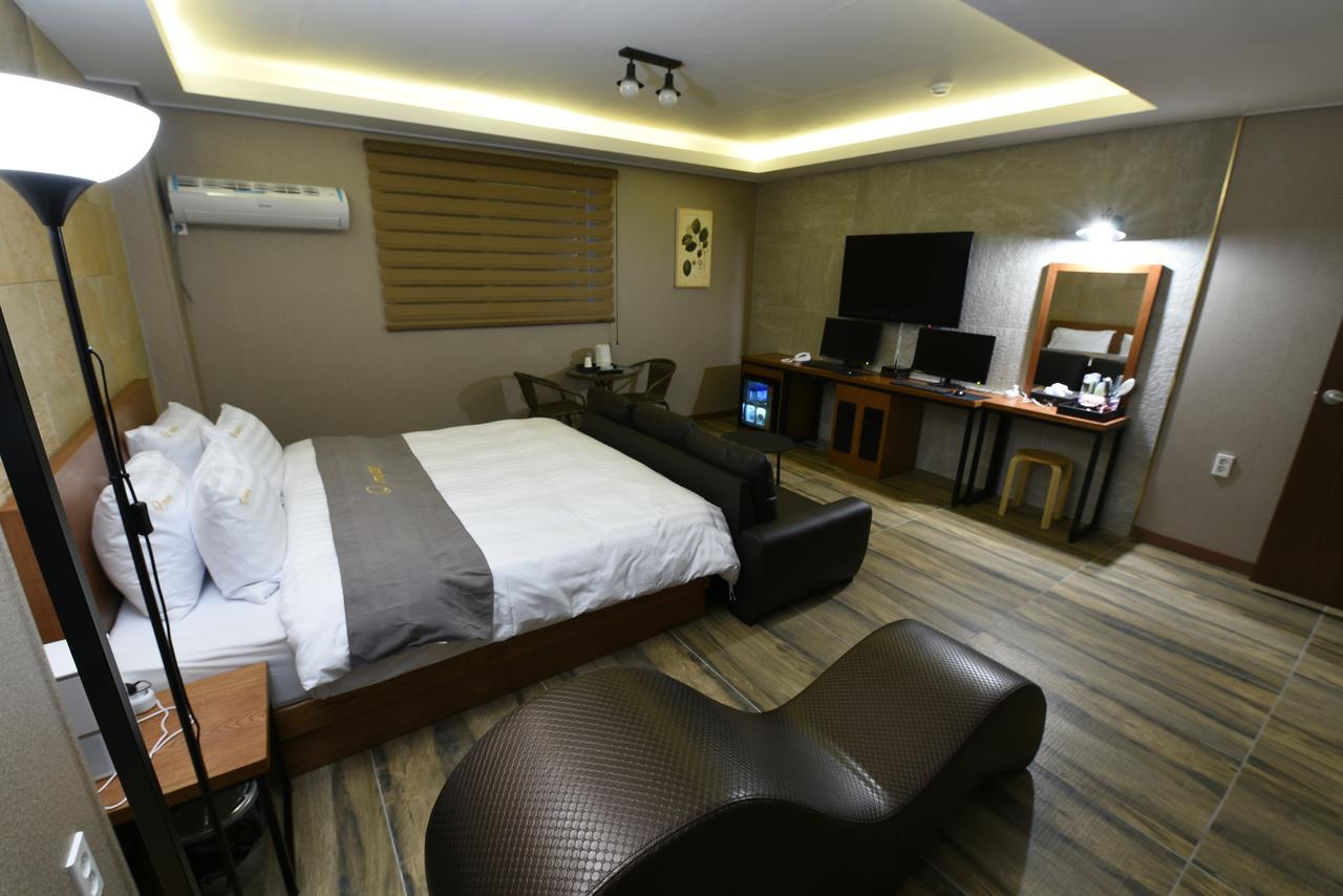 Jecheon Q Motel Zewnętrze zdjęcie